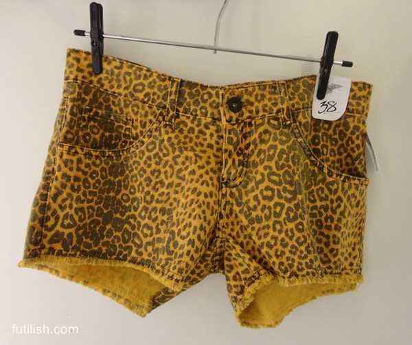 short-onca-riachuelo