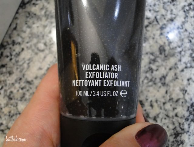 mac-volcanic-ash-exfoliator